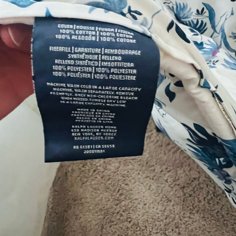Like New $355 Ralph Lauren Adelaide Comforter! Queen White Blue Pink Floral - Picture 6 of 8